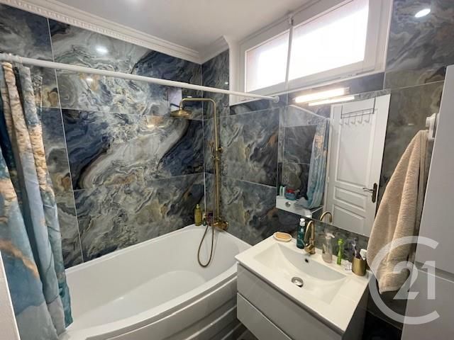 Appartement à vendre - 4 pièces - 83,90 m2 - Melun - 77 - ILE-DE-FRANCE