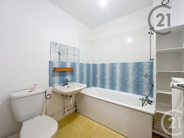 Appartement F1 &agrave; louer - 1 pi&egrave;ce - 34,94 m2 - La Rochette - 77 - ILE-DE-FRANCE