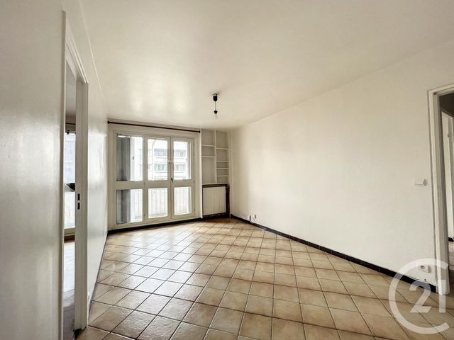 Appartement F3 &agrave; louer - 3 pi&egrave;ces - 59,24 m2 - Melun - 77 - ILE-DE-FRANCE