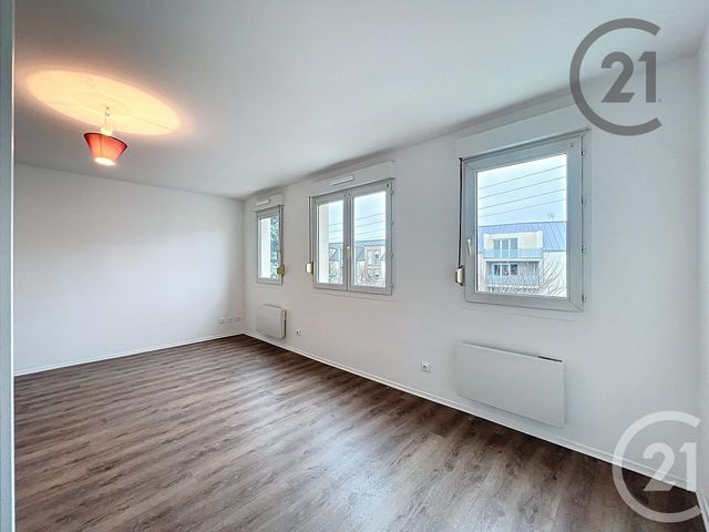 Appartement F1 &agrave; louer - 1 pi&egrave;ce - 30,60 m2 - Melun - 77 - ILE-DE-FRANCE