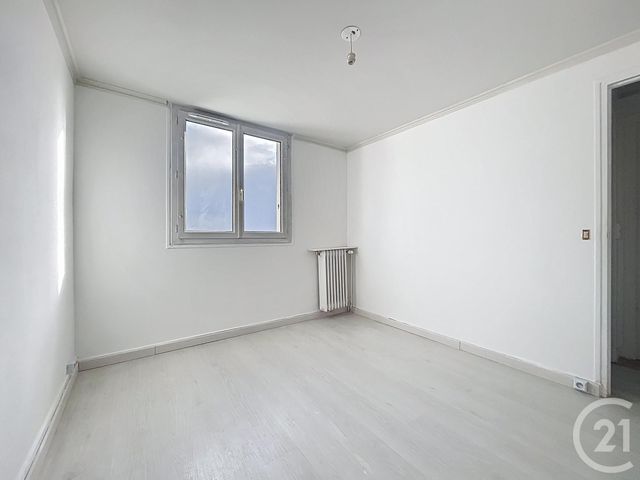 Appartement F4 à vendre - 4 pièces - 64,53 m2 - Melun - 77 - ILE-DE-FRANCE
