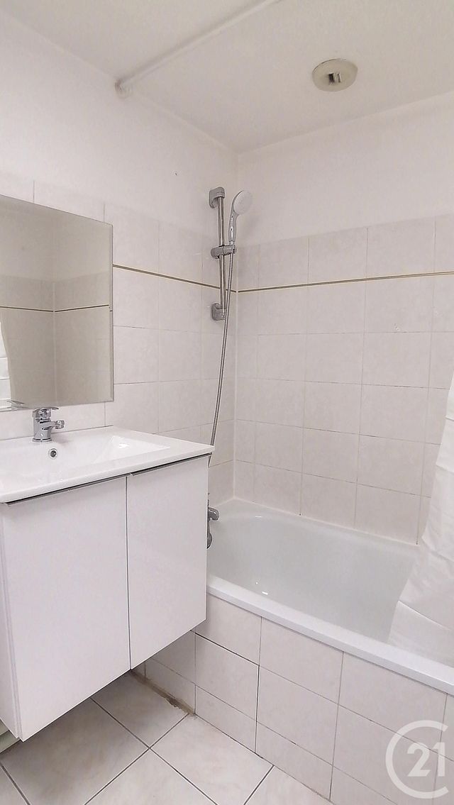 Appartement Duplex &agrave; vendre - 2 pi&egrave;ces - 30,02 m2 - Melun - 77 - ILE-DE-FRANCE