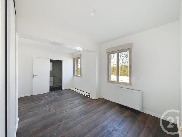 Maison &agrave; louer - 5 pi&egrave;ces - 137,35 m2 - Dammarie Les Lys - 77 - ILE-DE-FRANCE