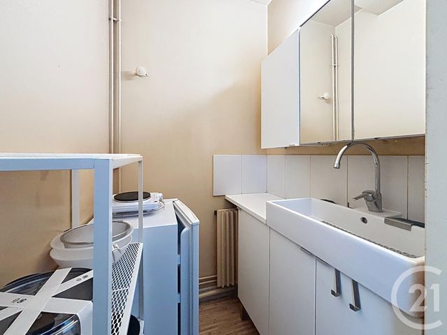 Appartement F1 &agrave; louer - 1 pi&egrave;ce - 15 m2 - Melun - 77 - ILE-DE-FRANCE