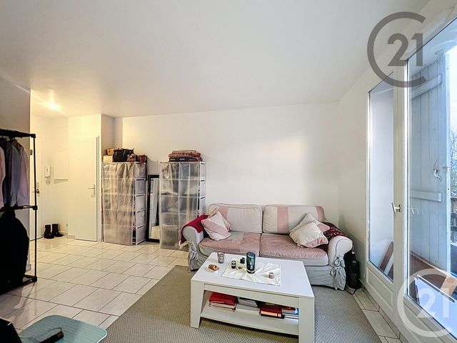 Appartement F1 &agrave; louer - 1 pi&egrave;ce - 22,55 m2 - Savigny Le Temple - 77 - ILE-DE-FRANCE