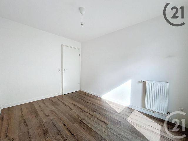 Appartement F3 &agrave; louer - 3 pi&egrave;ces - 61,35 m2 - Melun - 77 - ILE-DE-FRANCE