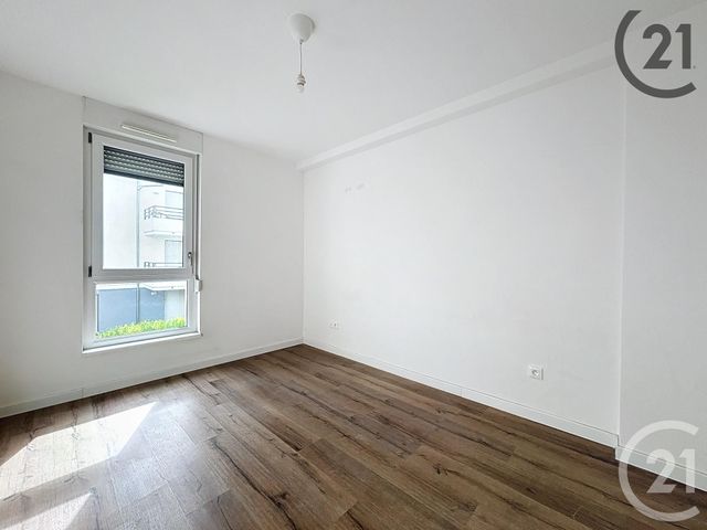 Appartement F3 &agrave; louer - 3 pi&egrave;ces - 61,35 m2 - Melun - 77 - ILE-DE-FRANCE