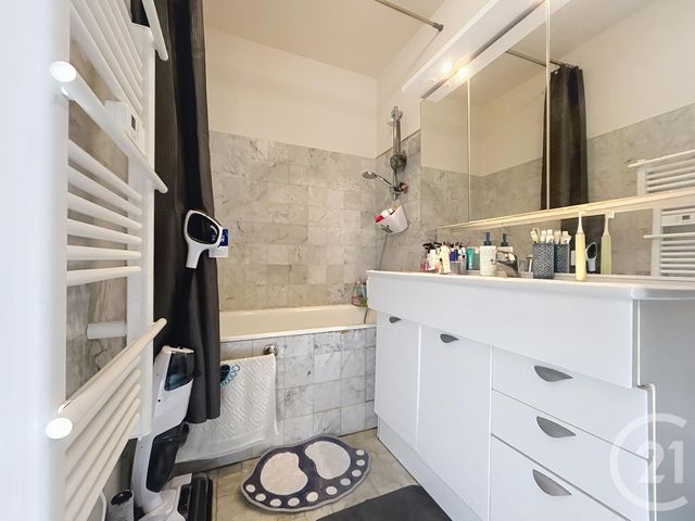 Appartement F2 &agrave; vendre - 2 pi&egrave;ces - 39 m2 - Melun - 77 - ILE-DE-FRANCE