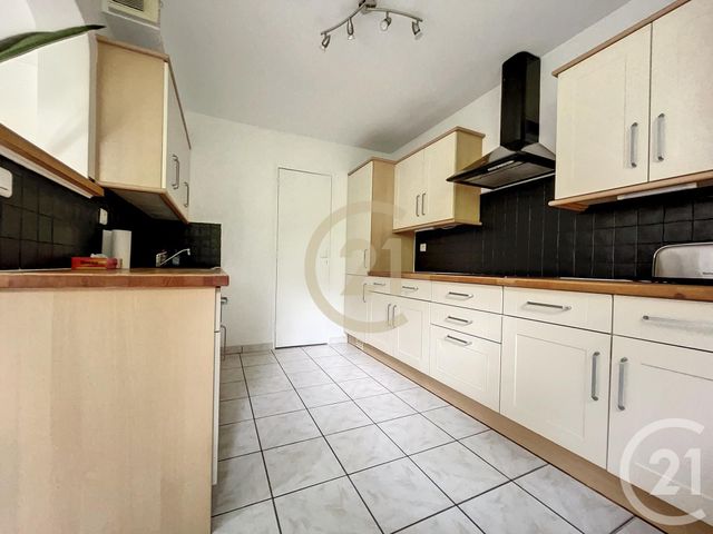 Maison &agrave; louer - 3 pi&egrave;ces - 71 m2 - Le Mee Sur Seine - 77 - ILE-DE-FRANCE