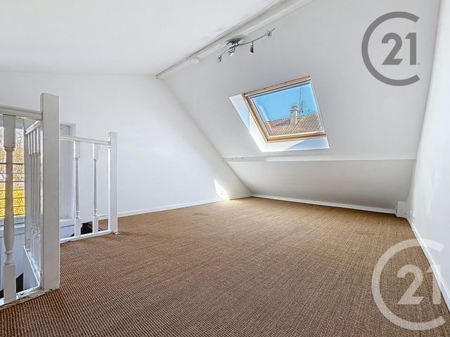 Maison &agrave; louer - 4 pi&egrave;ces - 66,34 m2 - Rubelles - 77 - ILE-DE-FRANCE