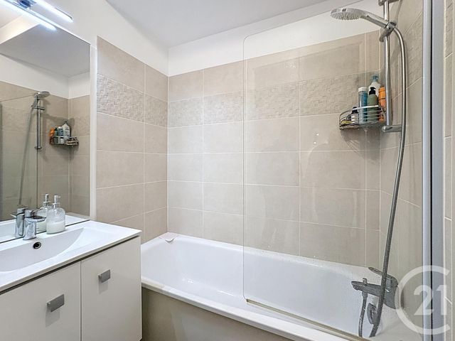 Appartement F3 &agrave; vendre - 3 pi&egrave;ces - 62,70 m2 - Dammarie Les Lys - 77 - ILE-DE-FRANCE