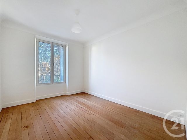 Appartement &agrave; louer - 3 pi&egrave;ces - 82,53 m2 - Melun - 77 - ILE-DE-FRANCE