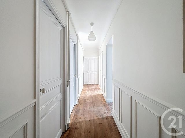 Appartement &agrave; louer - 3 pi&egrave;ces - 82,53 m2 - Melun - 77 - ILE-DE-FRANCE