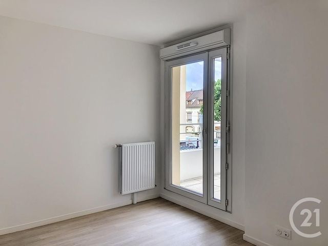 Appartement F2 &agrave; louer - 2 pi&egrave;ces - 40,25 m2 - Melun - 77 - ILE-DE-FRANCE