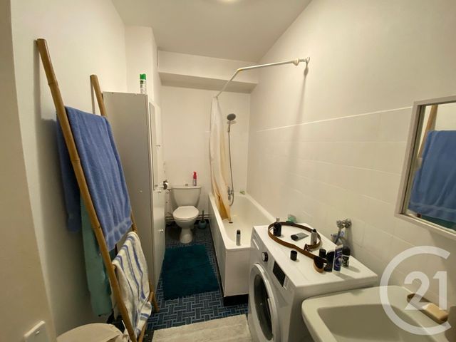 Appartement F1 &agrave; vendre - 1 pi&egrave;ce - 33,90 m2 - Vaux Le Penil - 77 - ILE-DE-FRANCE