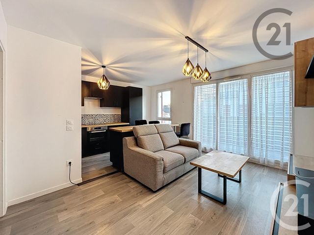 Appartement F3 &agrave; louer - 3 pi&egrave;ces - 63,60 m2 - Dammarie Les Lys - 77 - ILE-DE-FRANCE