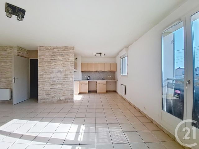 Appartement &agrave; vendre - 3 pi&egrave;ces - 61,94 m2 - Melun - 77 - ILE-DE-FRANCE