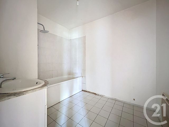 Appartement F4 &agrave; vendre - 4 pi&egrave;ces - 88,16 m2 - Le Mee Sur Seine - 77 - ILE-DE-FRANCE