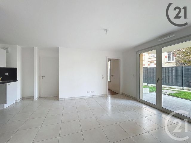 Appartement F2 &agrave; louer - 2 pi&egrave;ces - 42 m2 - Dammarie Les Lys - 77 - ILE-DE-FRANCE