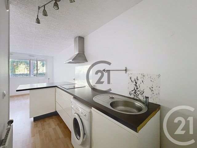 Appartement F1 &agrave; louer - 1 pi&egrave;ce - 30,80 m2 - Savigny Le Temple - 77 - ILE-DE-FRANCE