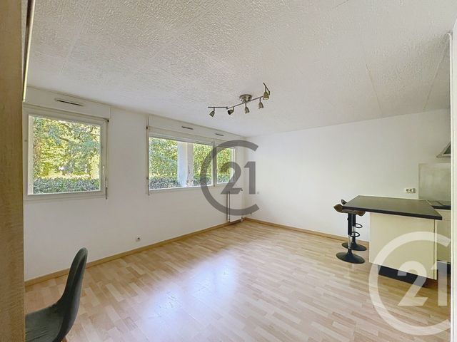 Appartement F1 &agrave; louer - 1 pi&egrave;ce - 30,80 m2 - Savigny Le Temple - 77 - ILE-DE-FRANCE