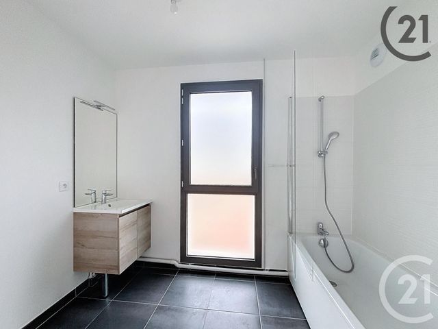 Appartement F3 &agrave; louer - 3 pi&egrave;ces - 72,45 m2 - Melun - 77 - ILE-DE-FRANCE