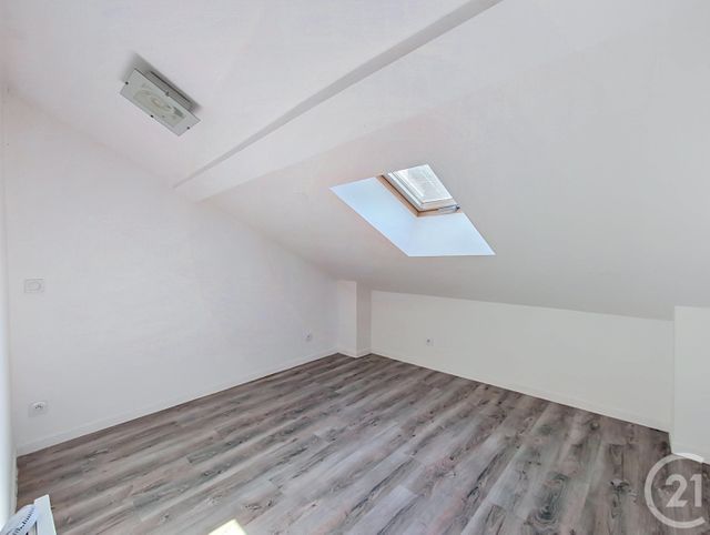 Appartement F3 &agrave; vendre - 3 pi&egrave;ces - 56 m2 - Melun - 77 - ILE-DE-FRANCE
