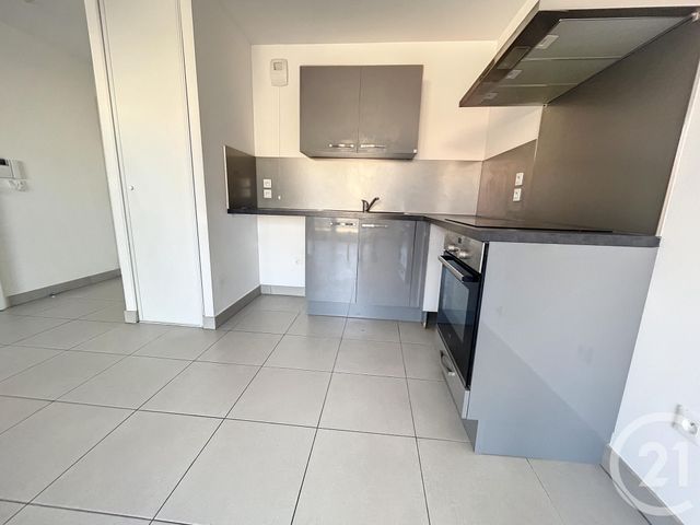 Appartement F2 &agrave; louer - 2 pi&egrave;ces - 43,60 m2 - Melun - 77 - ILE-DE-FRANCE