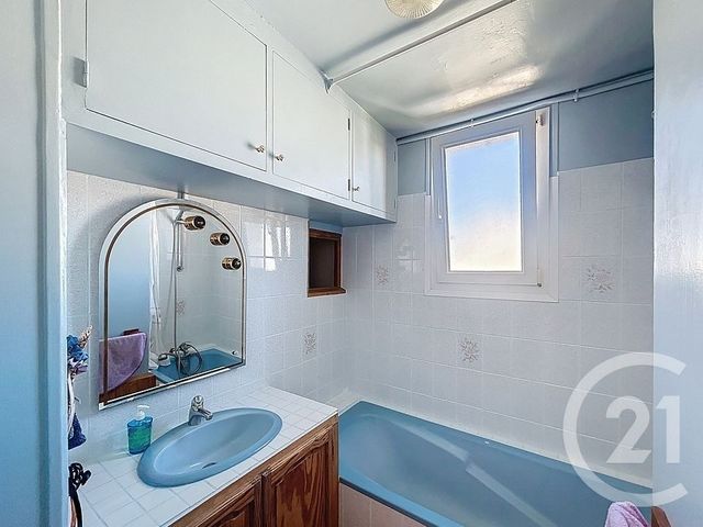 Appartement F4 &agrave; vendre - 4 pi&egrave;ces - 72,78 m2 - Melun - 77 - ILE-DE-FRANCE