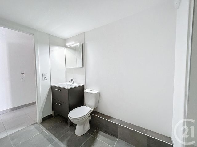 Appartement F2 &agrave; louer - 2 pi&egrave;ces - 41,50 m2 - Dammarie Les Lys - 77 - ILE-DE-FRANCE