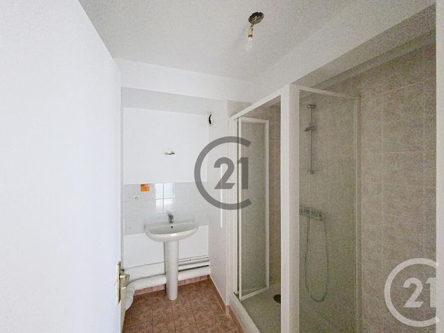 Appartement F3 &agrave; louer - 3 pi&egrave;ces - 64,60 m2 - Melun - 77 - ILE-DE-FRANCE