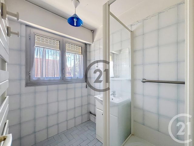 Appartement F3 &agrave; louer - 3 pi&egrave;ces - 92,16 m2 - Melun - 77 - ILE-DE-FRANCE