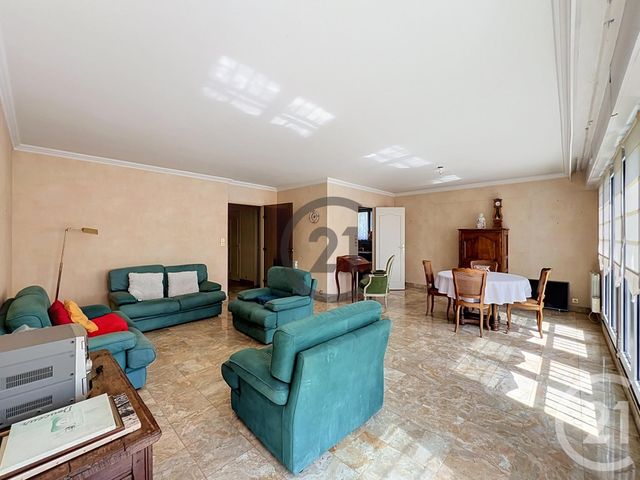 Appartement F3 &agrave; louer - 3 pi&egrave;ces - 92,16 m2 - Melun - 77 - ILE-DE-FRANCE