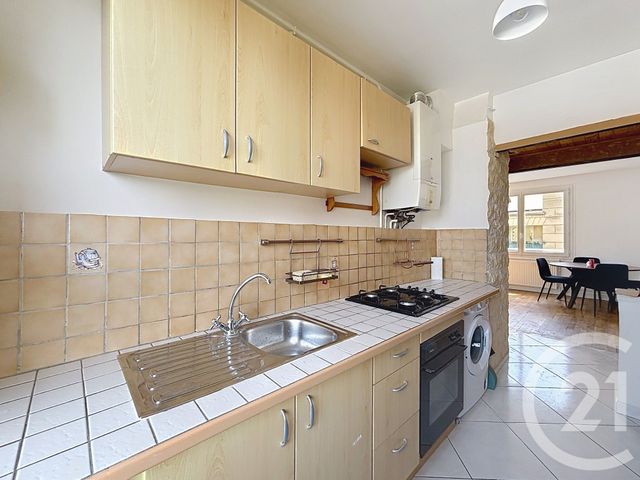 Appartement F3 &agrave; louer - 3 pi&egrave;ces - 52,34 m2 - Melun - 77 - ILE-DE-FRANCE