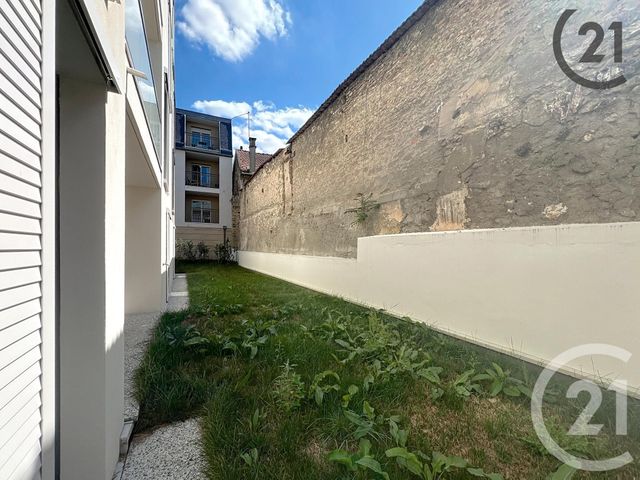 Appartement F4 &agrave; louer - 4 pi&egrave;ces - 83,60 m2 - Melun - 77 - ILE-DE-FRANCE