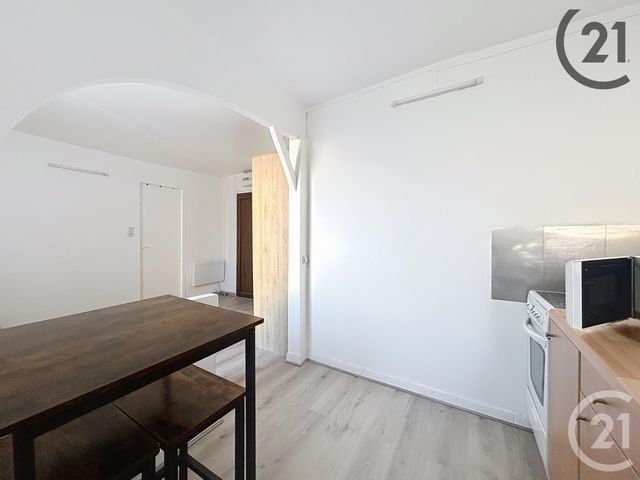 Appartement F1 &agrave; louer - 1 pi&egrave;ce - 23,24 m2 - Melun - 77 - ILE-DE-FRANCE