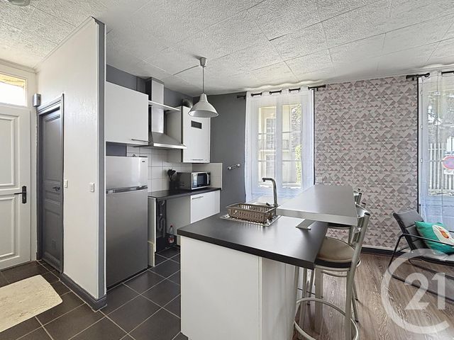 Appartement F2 &agrave; louer - 2 pi&egrave;ces - 43,11 m2 - Melun - 77 - ILE-DE-FRANCE