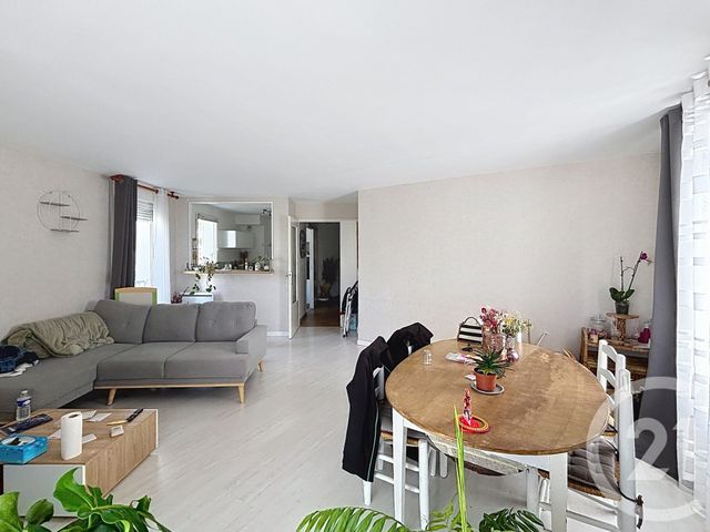Appartement F4 &agrave; louer - 4 pi&egrave;ces - 73,45 m2 - Lieusaint - 77 - ILE-DE-FRANCE