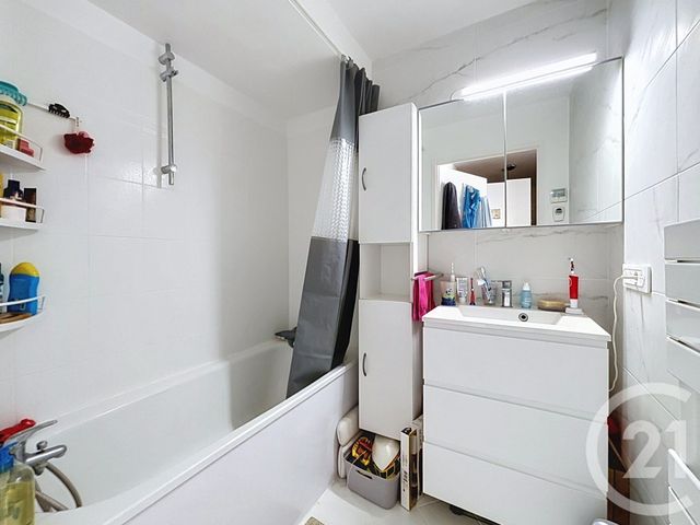 Appartement F4 &agrave; louer - 4 pi&egrave;ces - 73,45 m2 - Lieusaint - 77 - ILE-DE-FRANCE