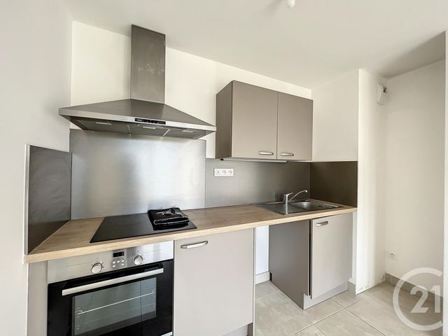 Appartement F2 &agrave; louer - 2 pi&egrave;ces - 41,55 m2 - Melun - 77 - ILE-DE-FRANCE