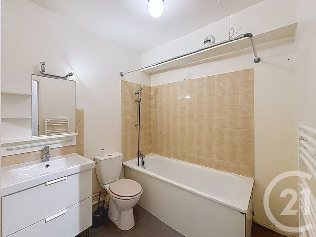 Appartement F1 &agrave; louer - 1 pi&egrave;ce - 29 m2 - St Fargeau Ponthierry - 77 - ILE-DE-FRANCE