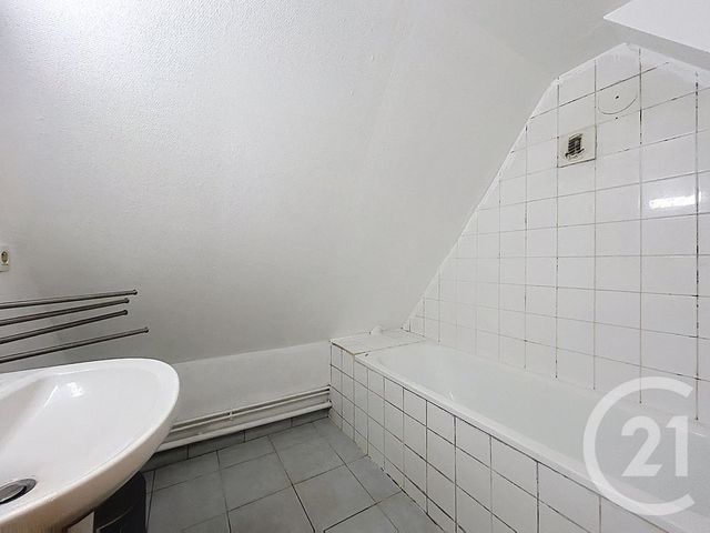Appartement F3 &agrave; vendre - 3 pi&egrave;ces - 85 m2 - Melun - 77 - ILE-DE-FRANCE