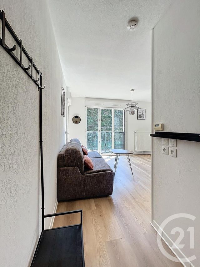 Appartement T1 &agrave; louer - 1 pi&egrave;ce - 25,94 m2 - Dammarie Les Lys - 77 - ILE-DE-FRANCE