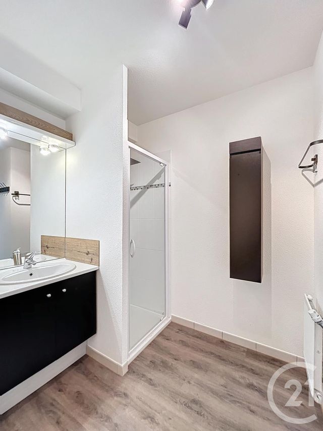 Appartement T1 &agrave; louer - 1 pi&egrave;ce - 25,94 m2 - Dammarie Les Lys - 77 - ILE-DE-FRANCE