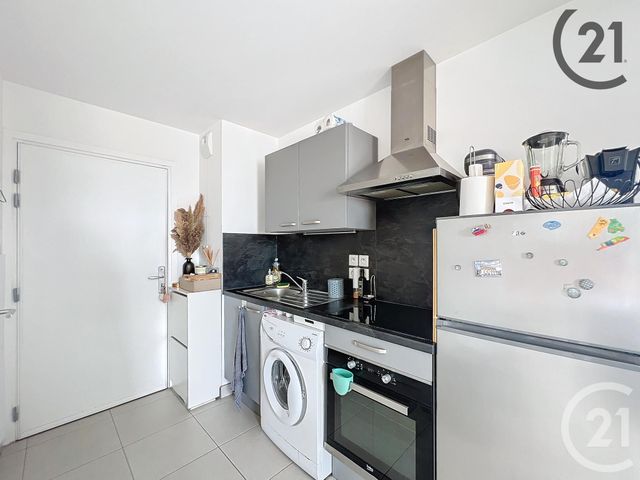 Appartement F1 &agrave; louer - 1 pi&egrave;ce - 23,90 m2 - Melun - 77 - ILE-DE-FRANCE