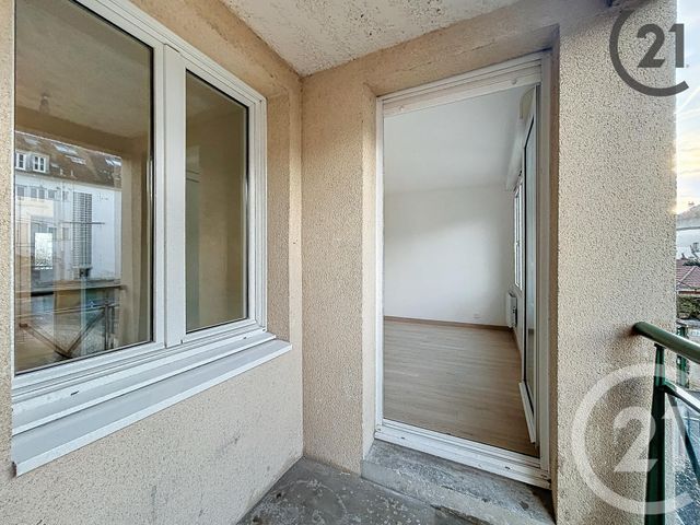 Appartement F3 &agrave; louer - 3 pi&egrave;ces - 69,84 m2 - Melun - 77 - ILE-DE-FRANCE