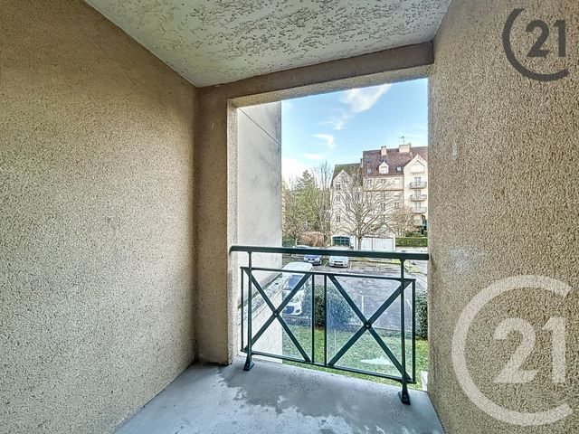 Appartement F3 &agrave; louer - 3 pi&egrave;ces - 69,84 m2 - Melun - 77 - ILE-DE-FRANCE