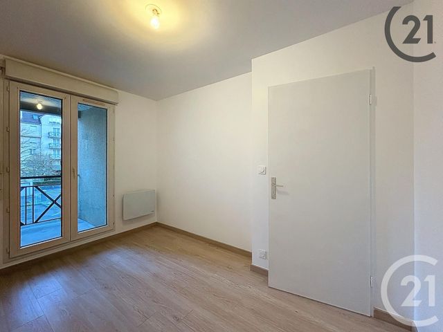 Appartement F3 &agrave; louer - 3 pi&egrave;ces - 69,84 m2 - Melun - 77 - ILE-DE-FRANCE