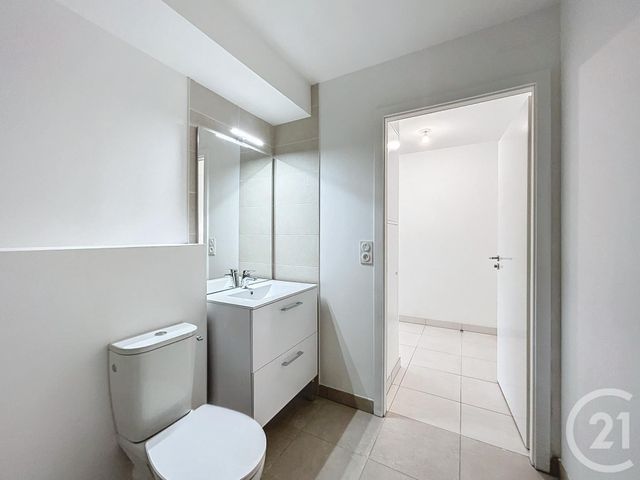 Appartement &agrave; louer - 2 pi&egrave;ces - 41,55 m2 - Dammarie Les Lys - 77 - ILE-DE-FRANCE