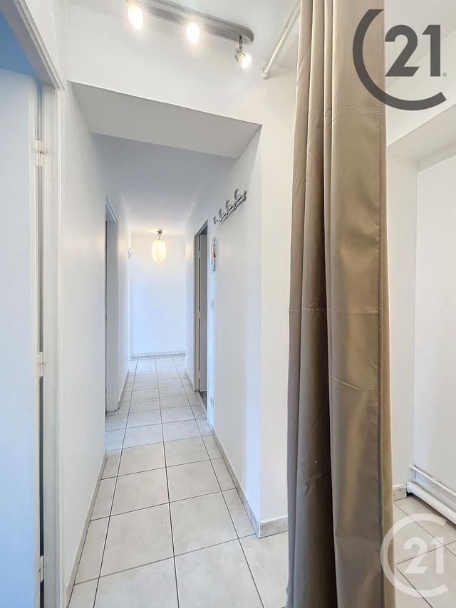 Appartement &agrave; louer - 2 pi&egrave;ces - 55,77 m2 - Dammarie Les Lys - 77 - ILE-DE-FRANCE